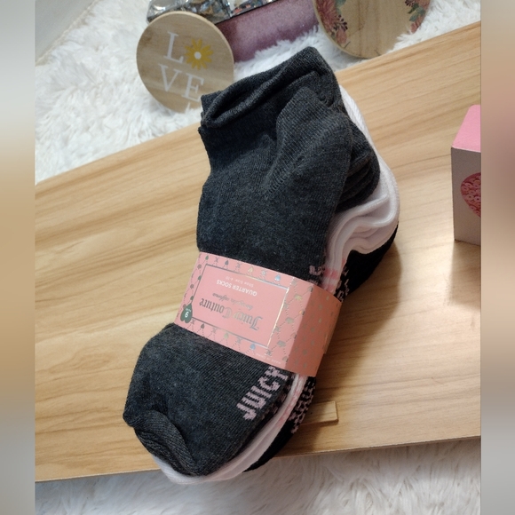 Juicy Couture ✨ 9 Pairs Quarter Socks Women's Multicolor 🆕 - Picture 1 of 8